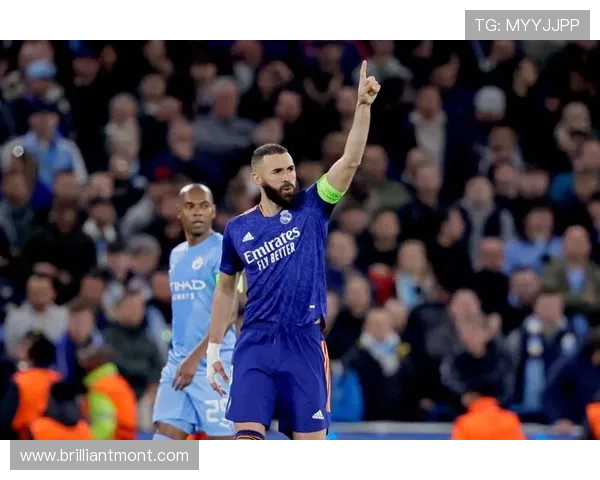 本泽马沙特点球七次五次罚丢 与皇马生涯点球罚丢数相等 本泽马沙特点球七次五次罚丢 与皇马生涯点球罚丢数相等