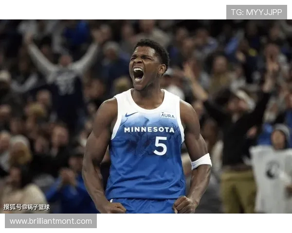 森林狼遭太阳准绝杀：华子41分单节19分 布克9失误携狄龙均被罚下