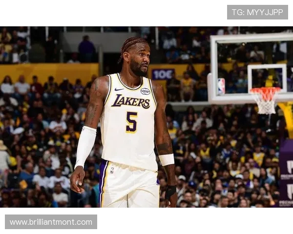 原创狄龙轰33分，东契奇贡献38+11，太阳客场大胜湖人终结七连胜