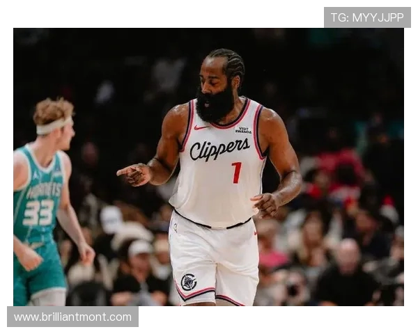 原创哈登暴走夜！单节27分+全场55分，快船终结连败全靠他一人扛